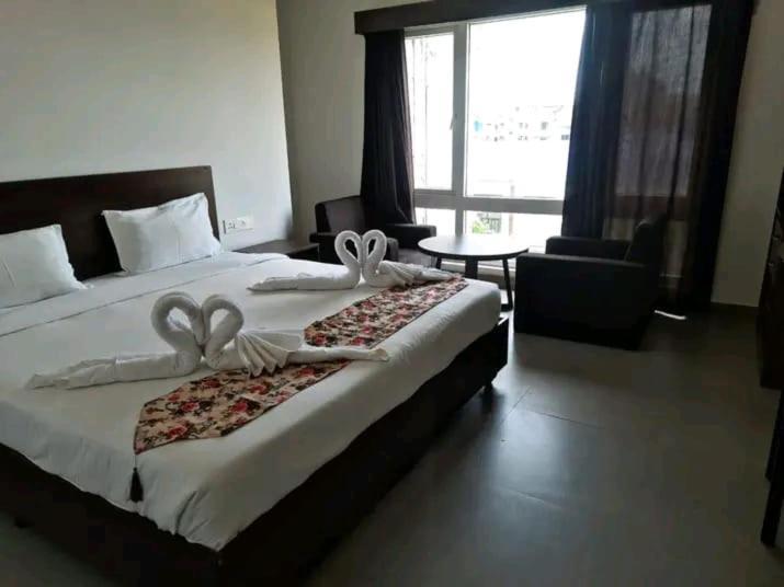 Hotel East International Tinsukia Dış mekan fotoğraf